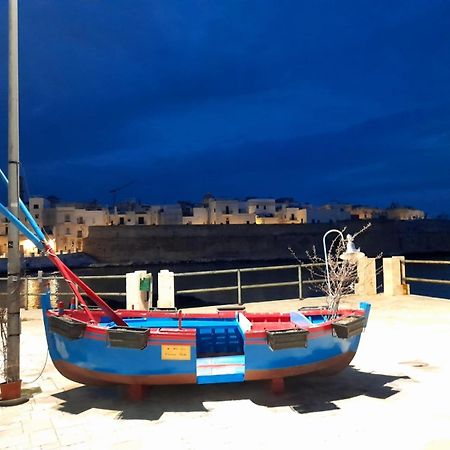 モノーポリ Casa Tra Borgo E Mareヴィラ エクステリア 写真