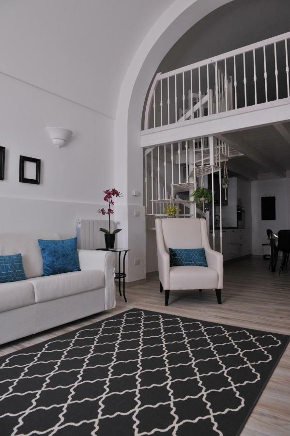 モノーポリ Casa Tra Borgo E Mareヴィラ エクステリア 写真