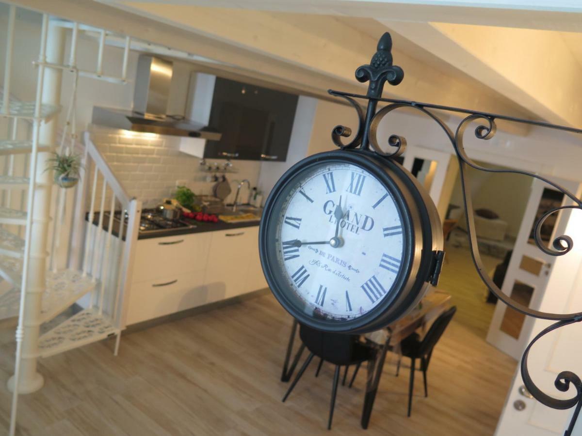 モノーポリ Casa Tra Borgo E Mareヴィラ エクステリア 写真