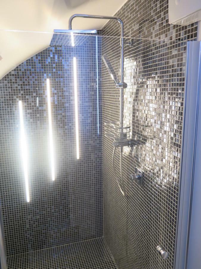 モノーポリ Casa Tra Borgo E Mareヴィラ エクステリア 写真